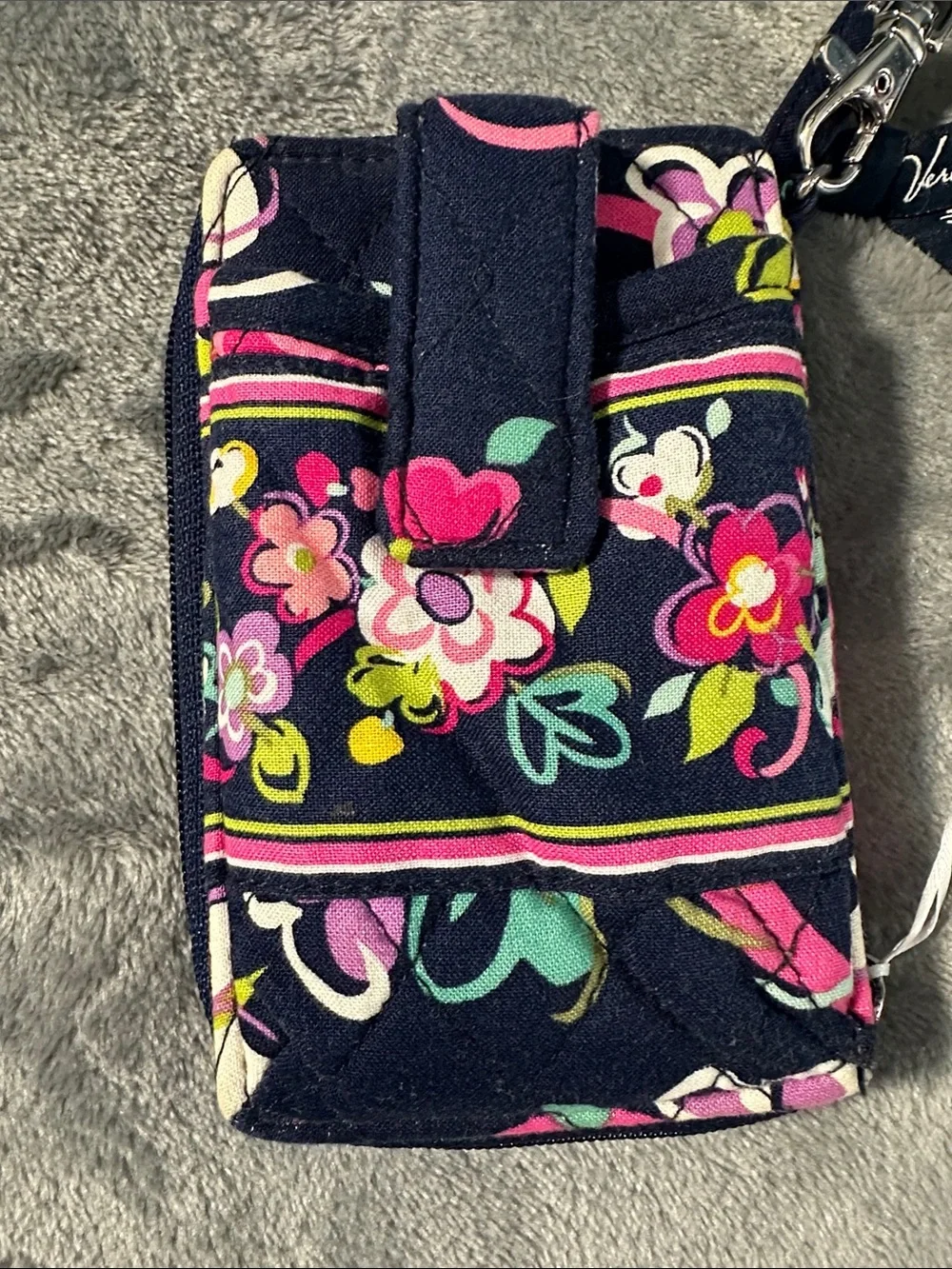 NWTS Vera Bradley Navy Floral Quilted Wristlet wallet/Card Case🦋🩷💚